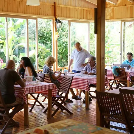 La Boutique Hemerans Pensión Çıralı